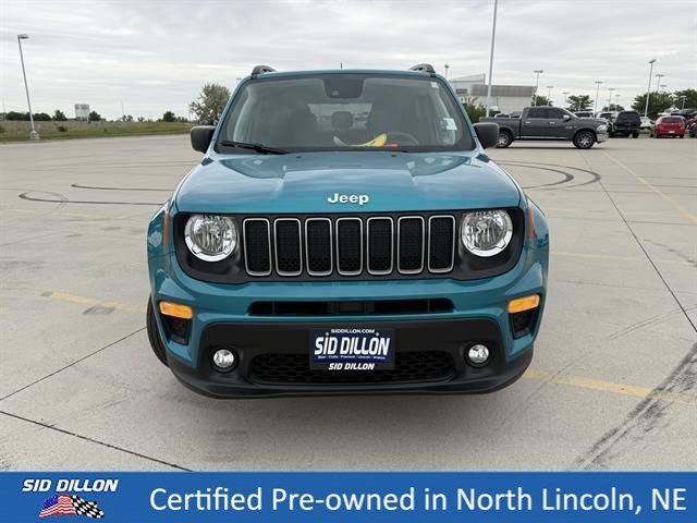 Used 2022 Bikini Metallic Clearcoat Jeep Latitude image 4