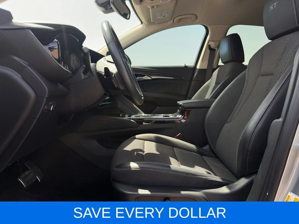 Used 2023 Gray Buick Preferred image 10