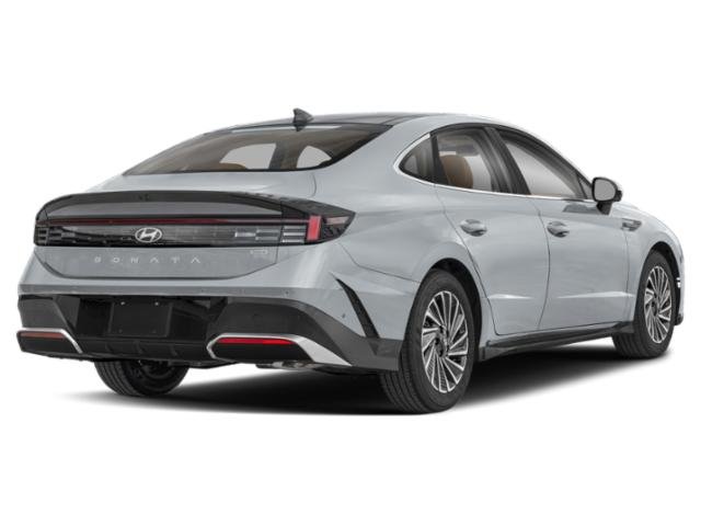 New 2027 Aero Silver Hyundai Limited image 4