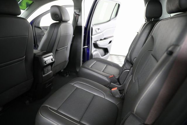 2023 GMC Acadia SLT - Photo 19