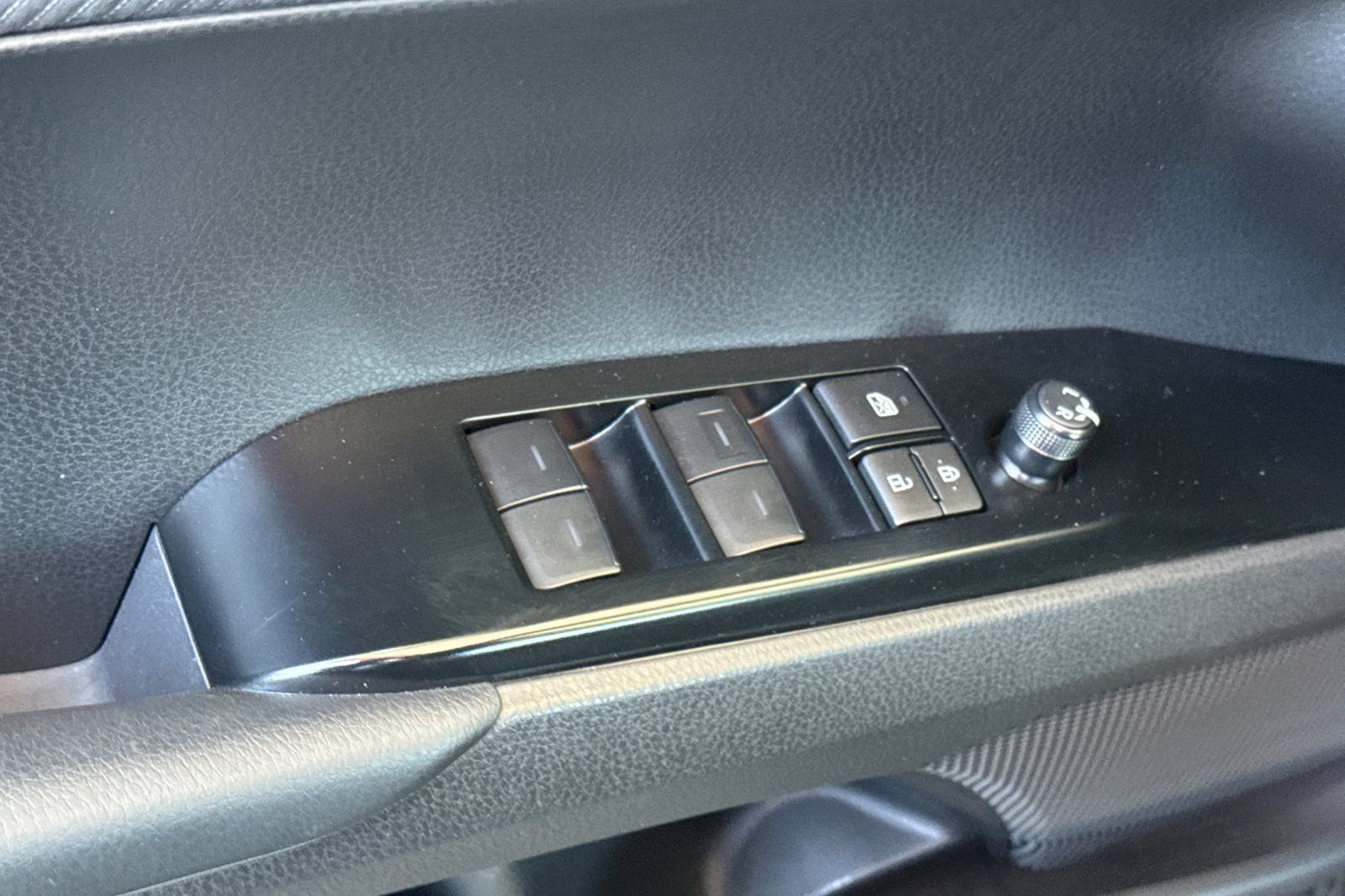 Certified Used 2026  Toyota SE image 15