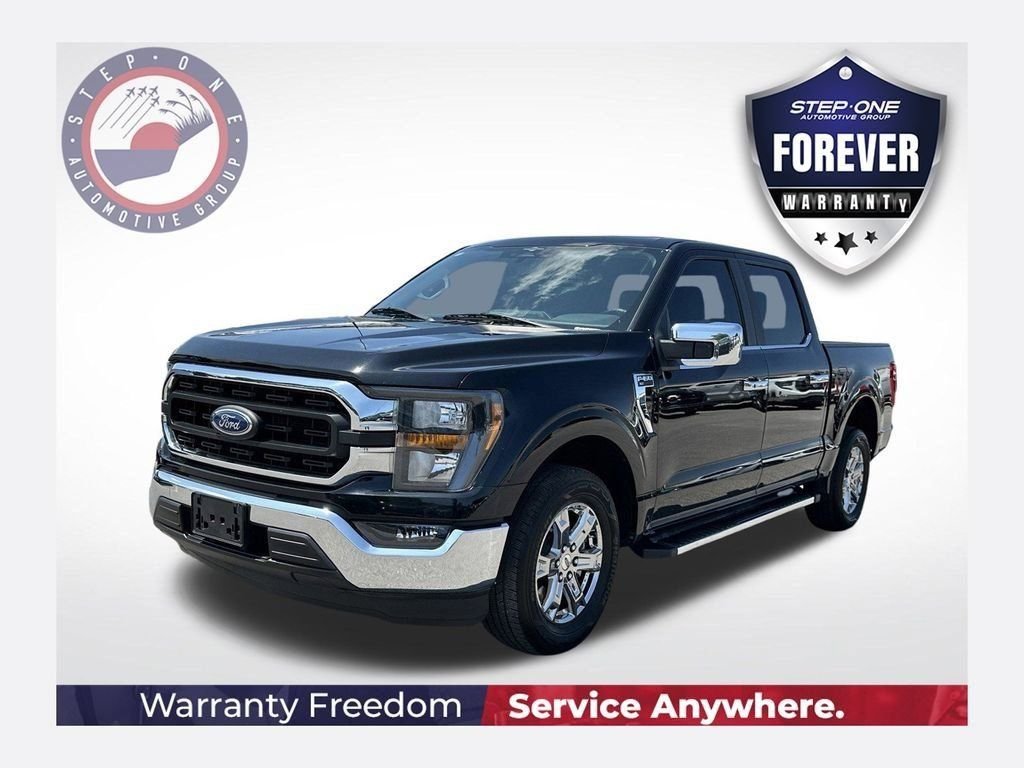 Used 2023 Black Ford XLT image 1