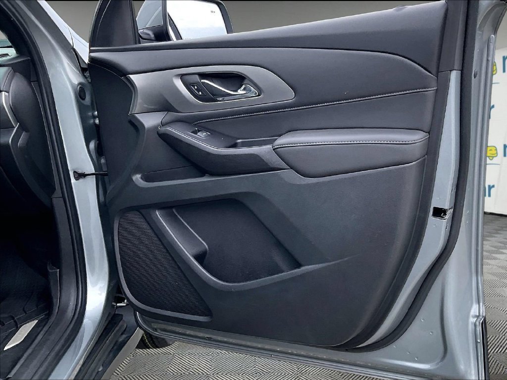 Used 2023 Gray Chevrolet LT image 12