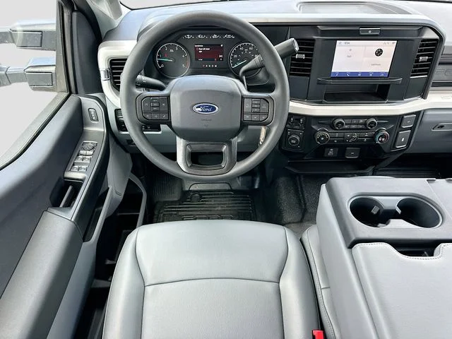 New 2026 Oxford White Ford XL image 14