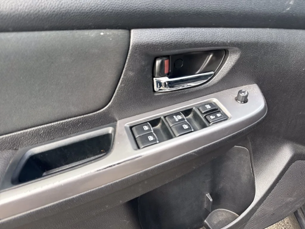 Used 2015 Gray Subaru 2.0i Premium image 18