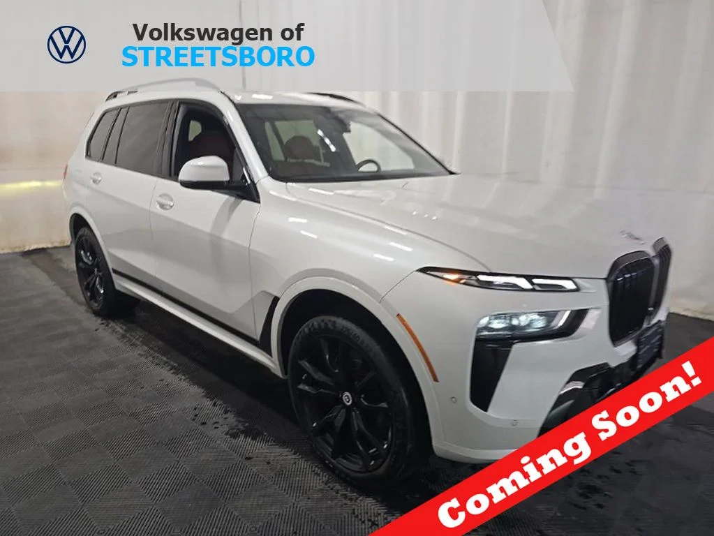 2023 BMW X7 xDrive40i's photo