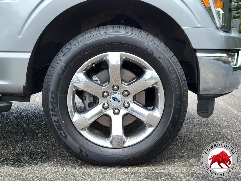 Used 2023 Silver Ford XLT image 12