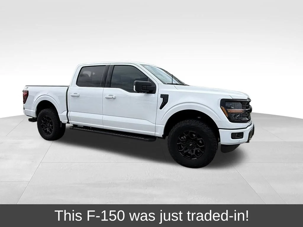 Used 2024 Oxford White Ford XLT image 1