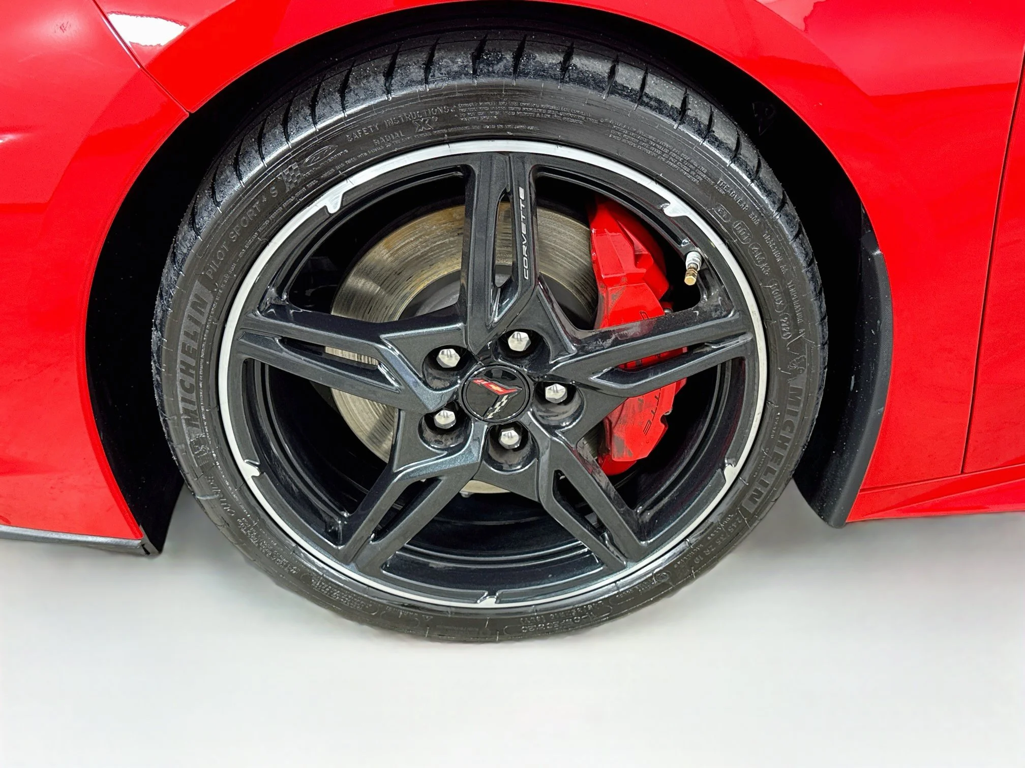 Used 2021 TORCH RED Chevrolet 2LT image 29