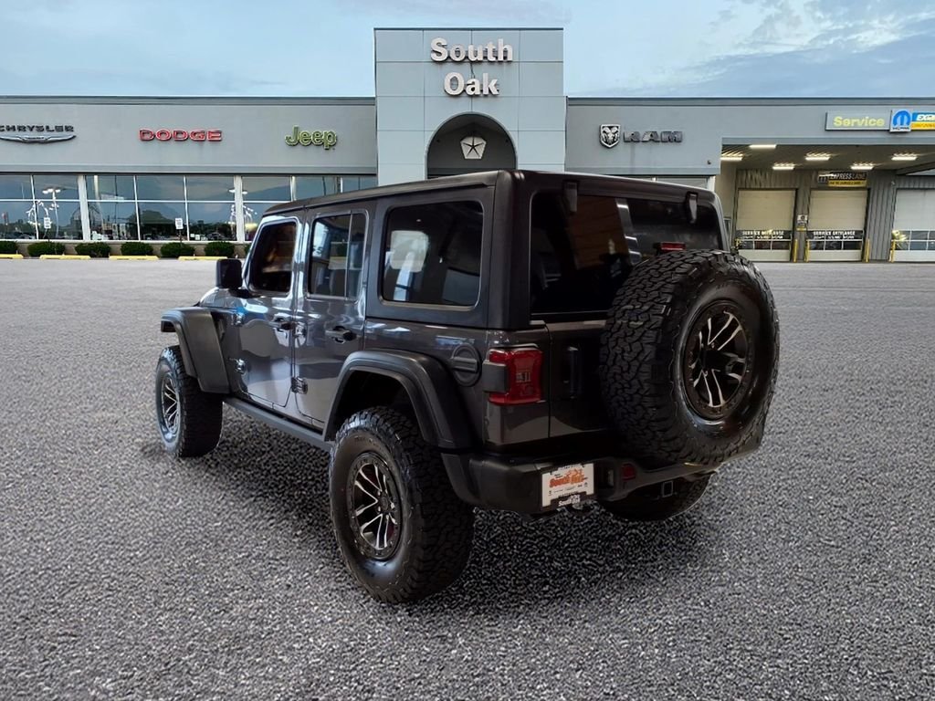 New 2026 Granite Crystal Metallic Clear-Coat Exterior Paint Jeep WILLYS 392 image 3