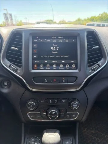 2021 Jeep Cherokee Trailhawk - Photo 15