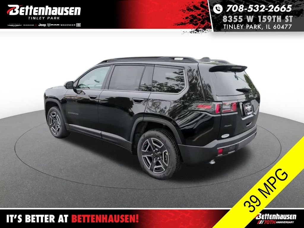 New 2026 Diamond Black Crystal Pearl-Coat Exterior Paint Jeep Limited image 11