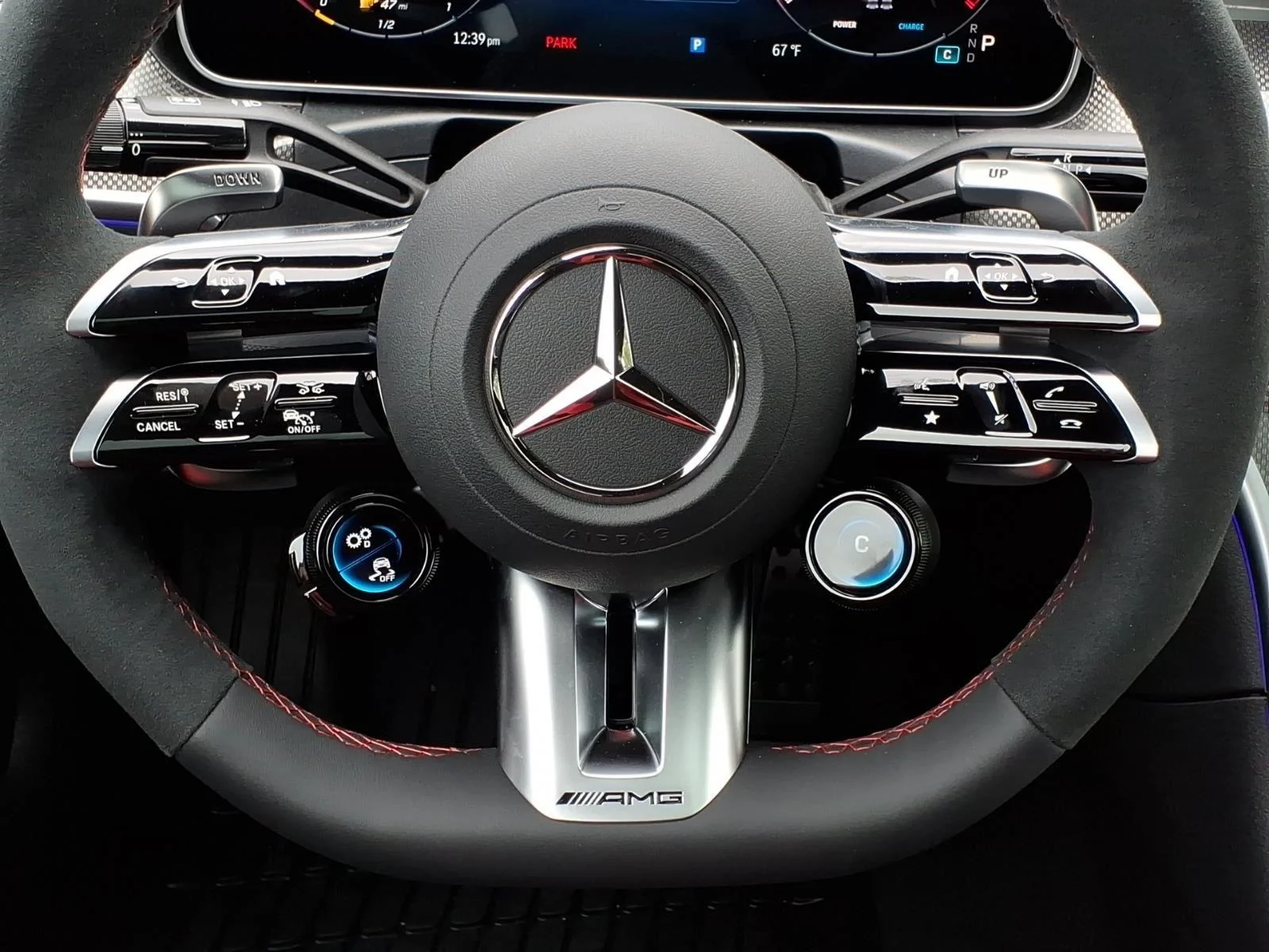 New 2026 MANUFAKTUR Patagonia Red Metallic Mercedes-Benz AMG® CLE 53 image 25