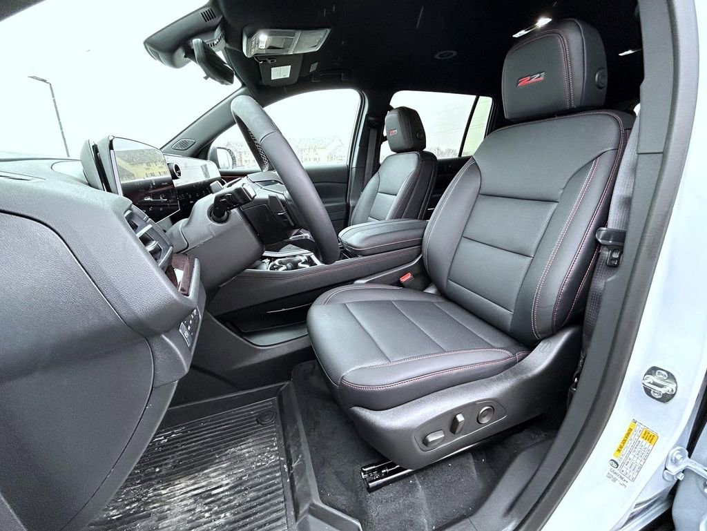 2026 Chevrolet Traverse Z71 - Photo 10