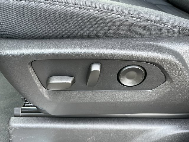 2026 Chevrolet Silverado 1500 photo 16 of 35