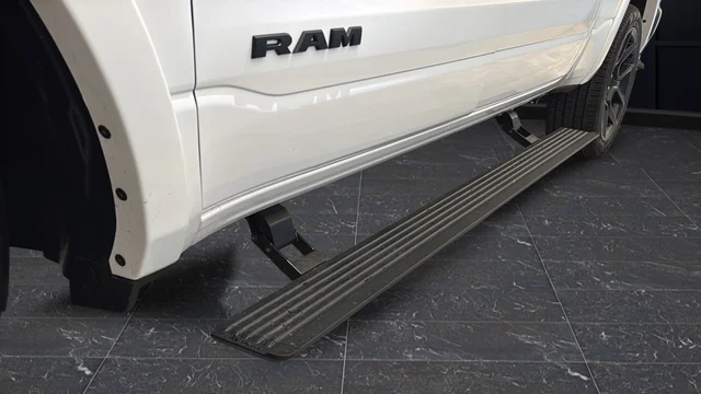 New 2026 Ivory White Tri-Coat Pearl-Coat Exterior Paint RAM Laramie image 46