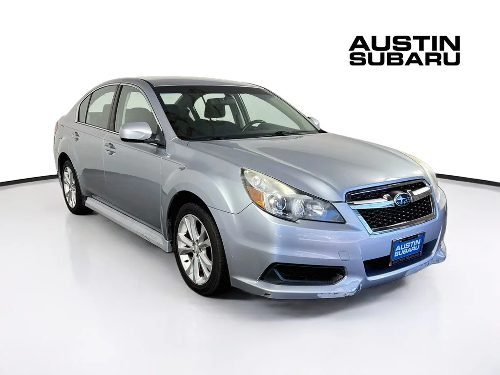 Used 2013 Silver Subaru 2.5i image 1