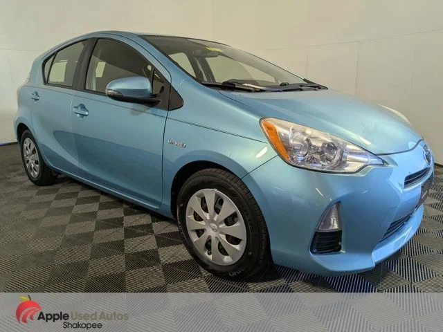 Used 2014  Toyota Two image 1