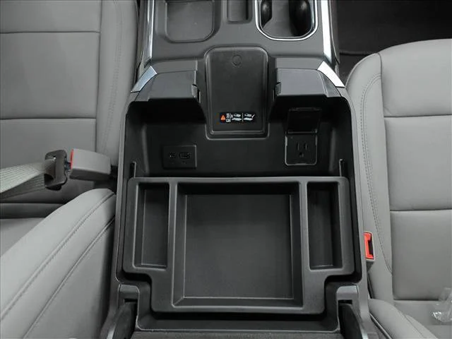 New 2026 Glacier White Tricoat GMC SLT image 51