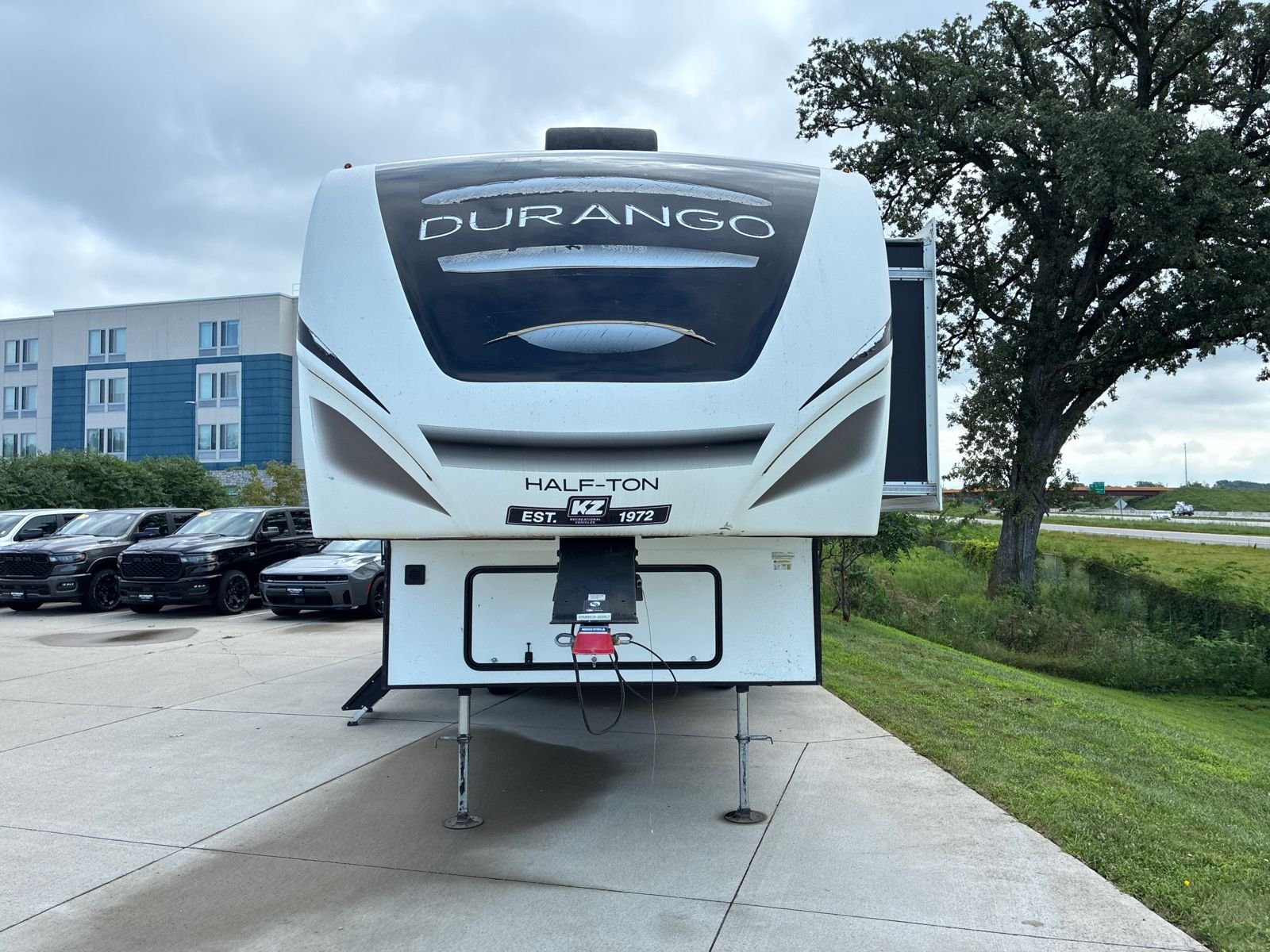 Used 2020 White DURANGO  image 10