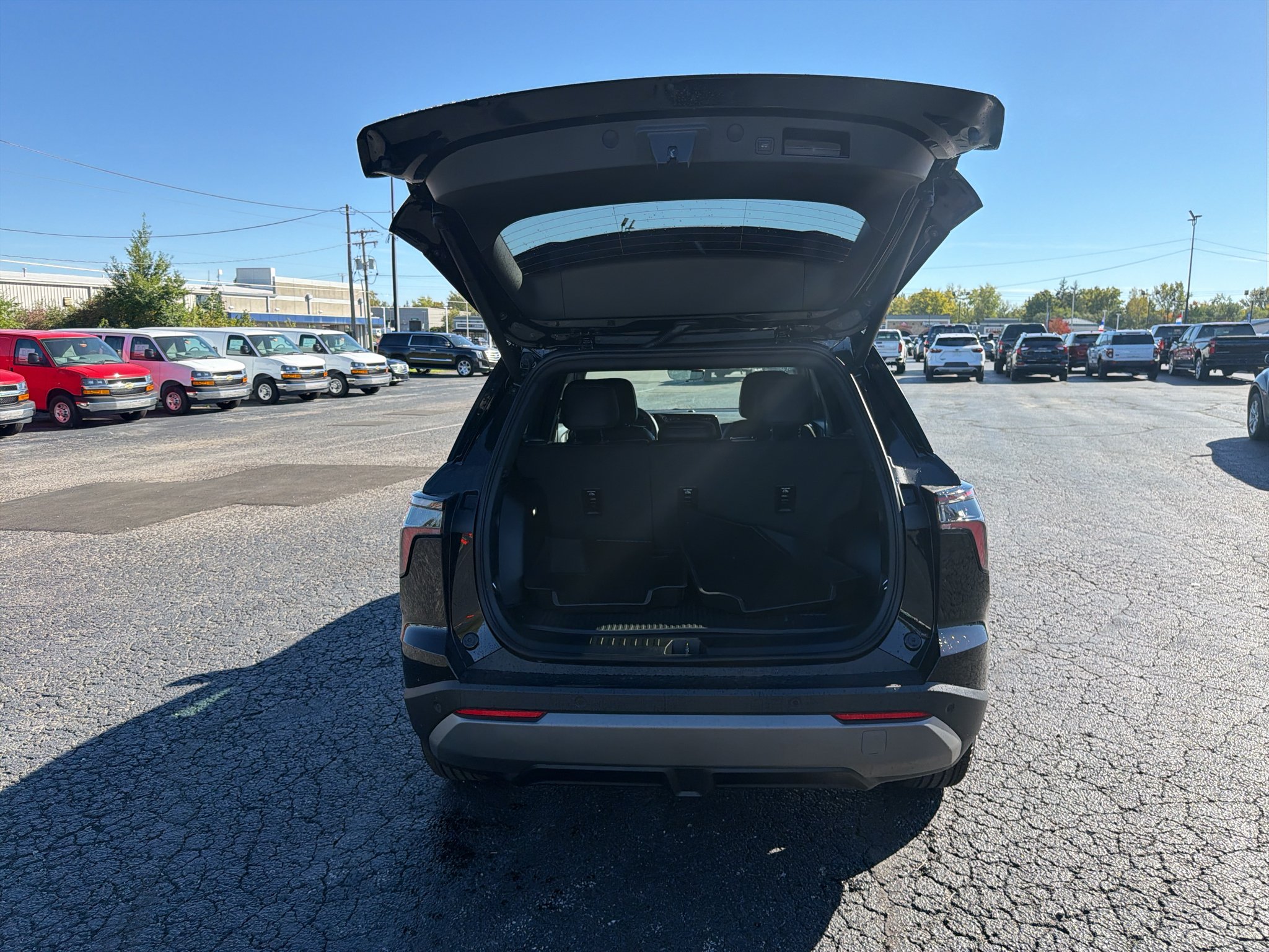 2027 Chevrolet Equinox LT - Photo 27