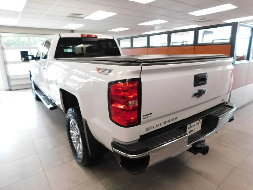 Used 2017 Summit White Chevrolet LTZ image 6