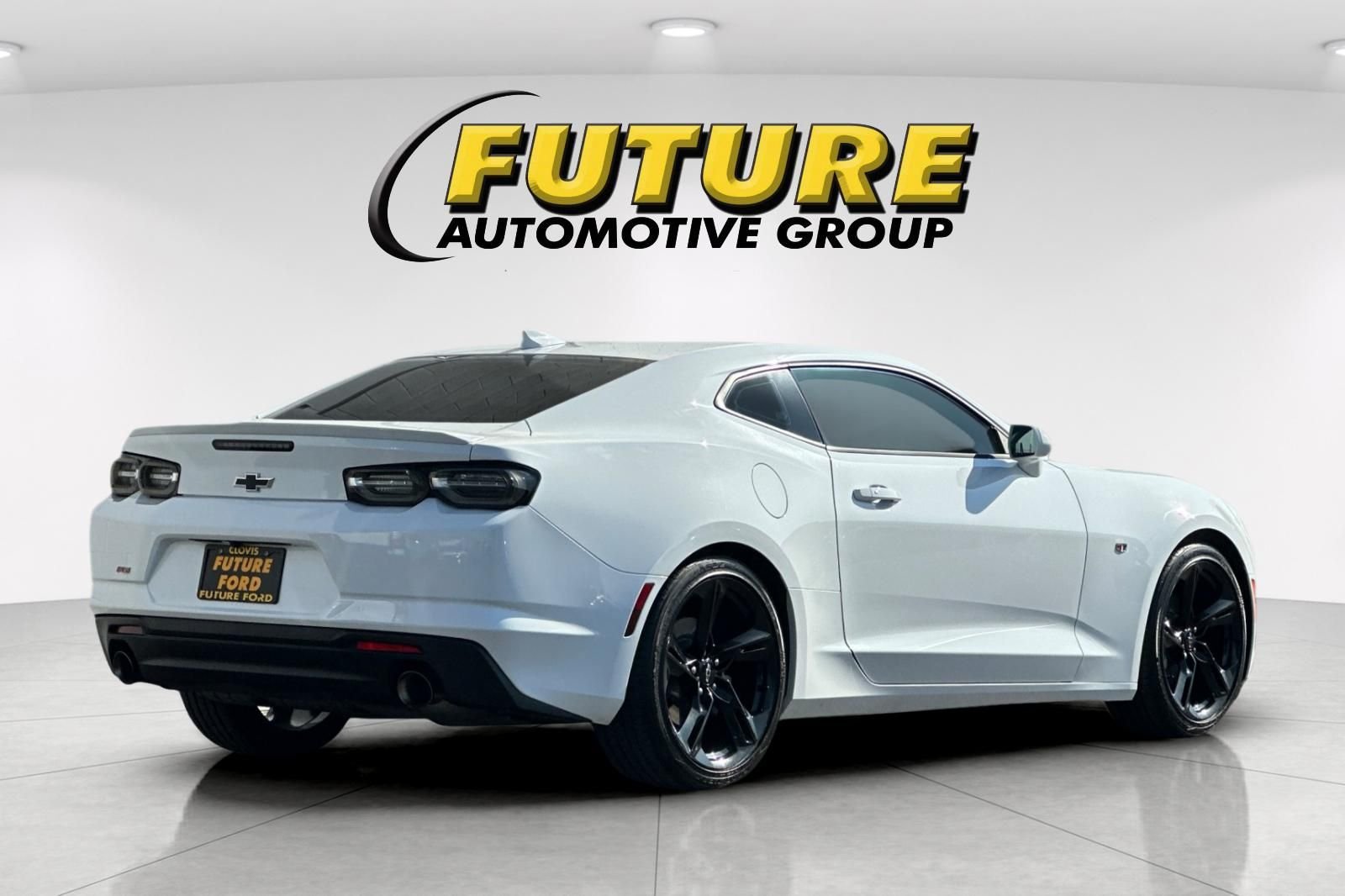 Used 2021 White Chevrolet 1LT RS PACKAGE image 3