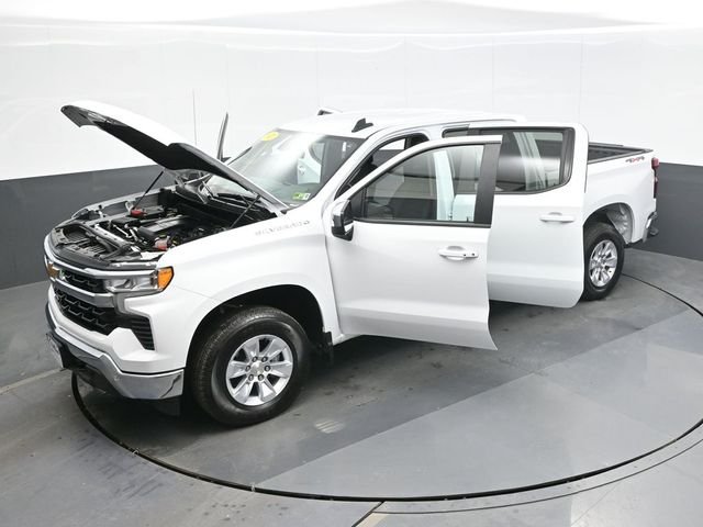 Used 2023 White Chevrolet LT image 28