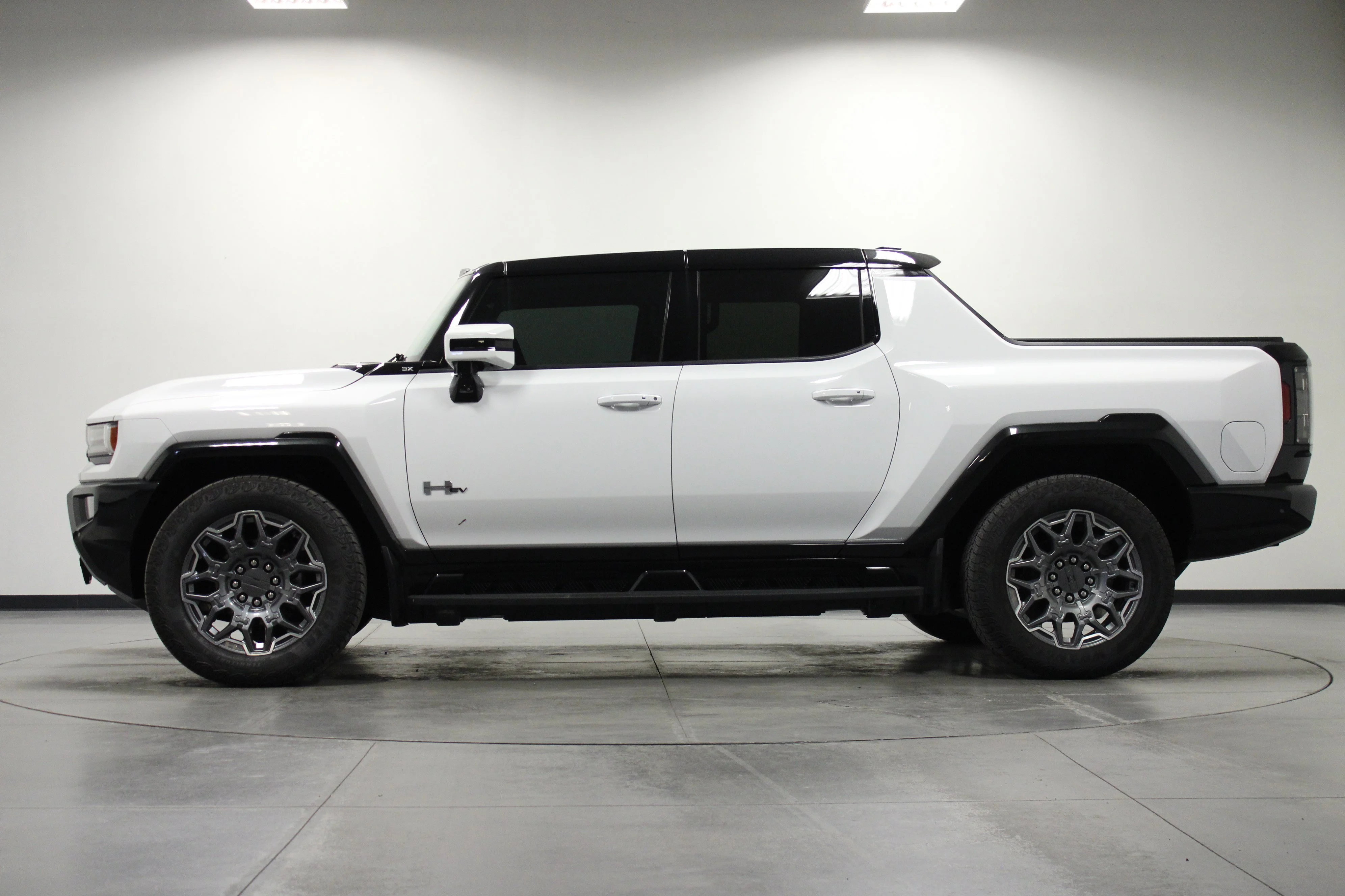 Used 2025 Interstellar White GMC 3X image 7