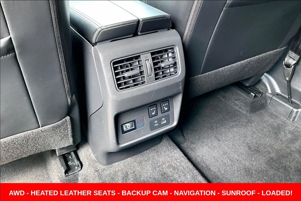 Used 2023 Black Nissan Platinum image 10