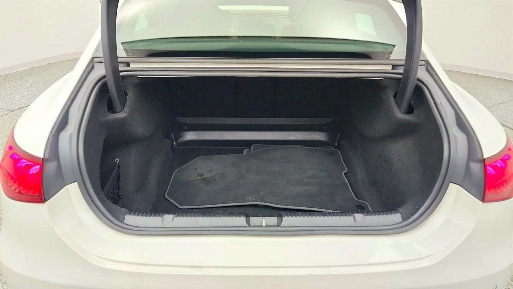 Used 2023 Polar White Mercedes-Benz EQE 350 4MATIC®+ Sedan w/ Driver Assistance & DIGITAL LIGHT image 21