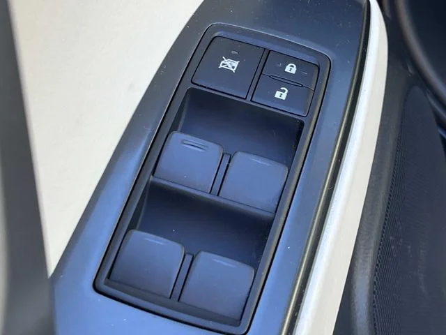 Certified Used 2023 CAVIAR Lexus 460 image 33