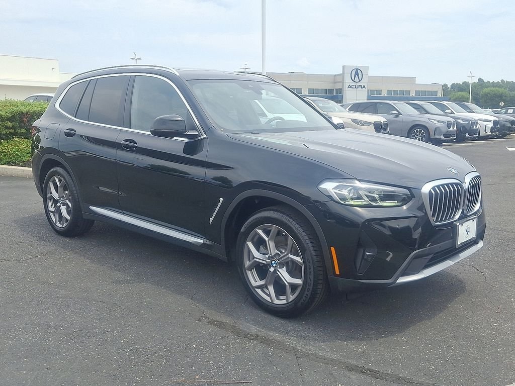 Certified Used 2023 Black Sapphire Metallic BMW xDrive30i image 3