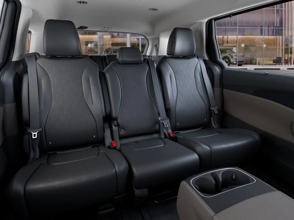 2026 Kia Carnival EX - Photo 16