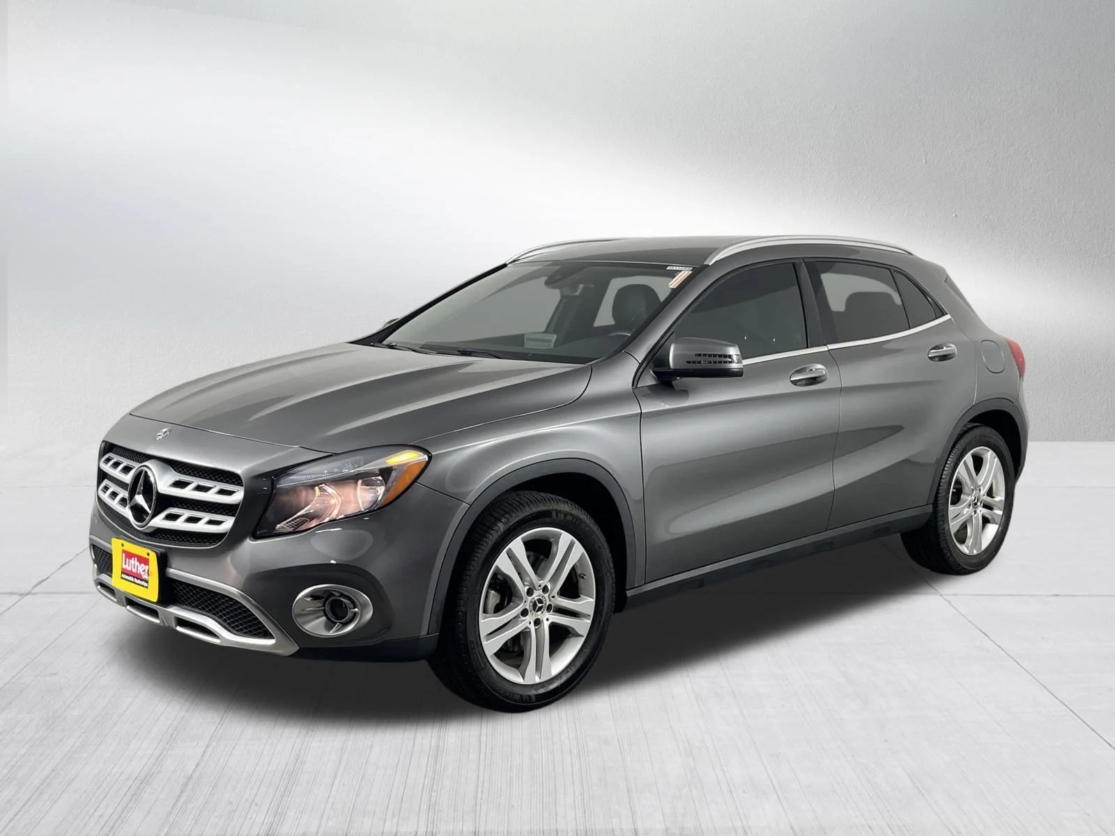 Used 2019 Mountain Grey Metallic Mercedes-Benz GLA 250 image 3
