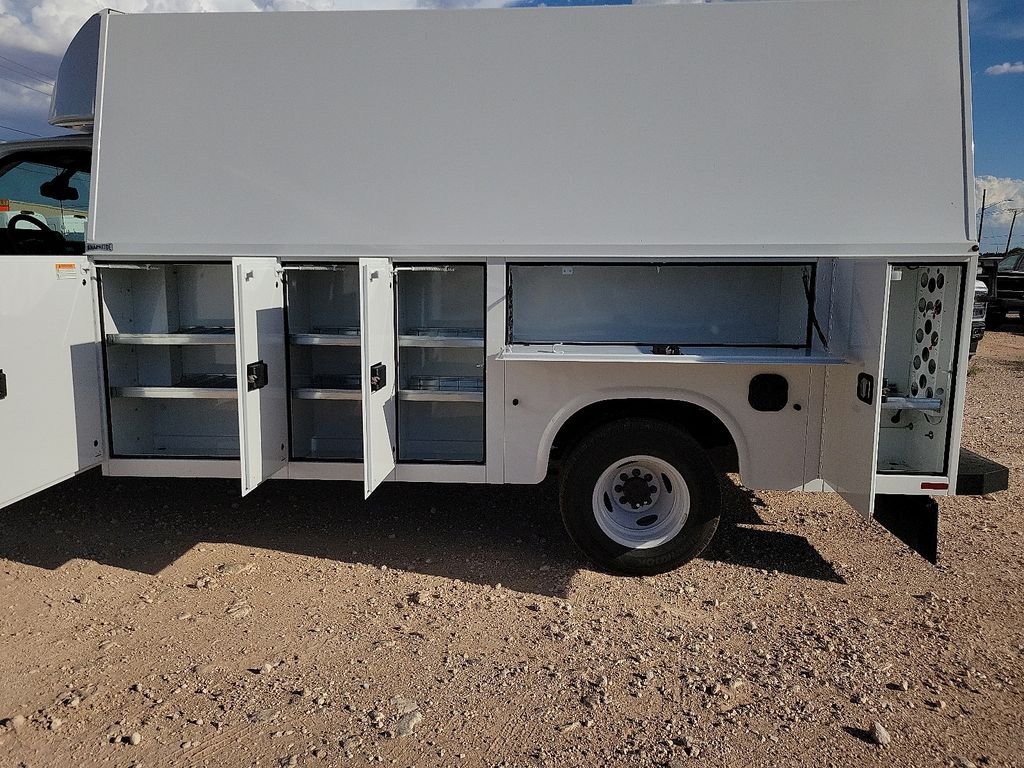 2026 Ford E-Series Cutaway Base - Photo 16