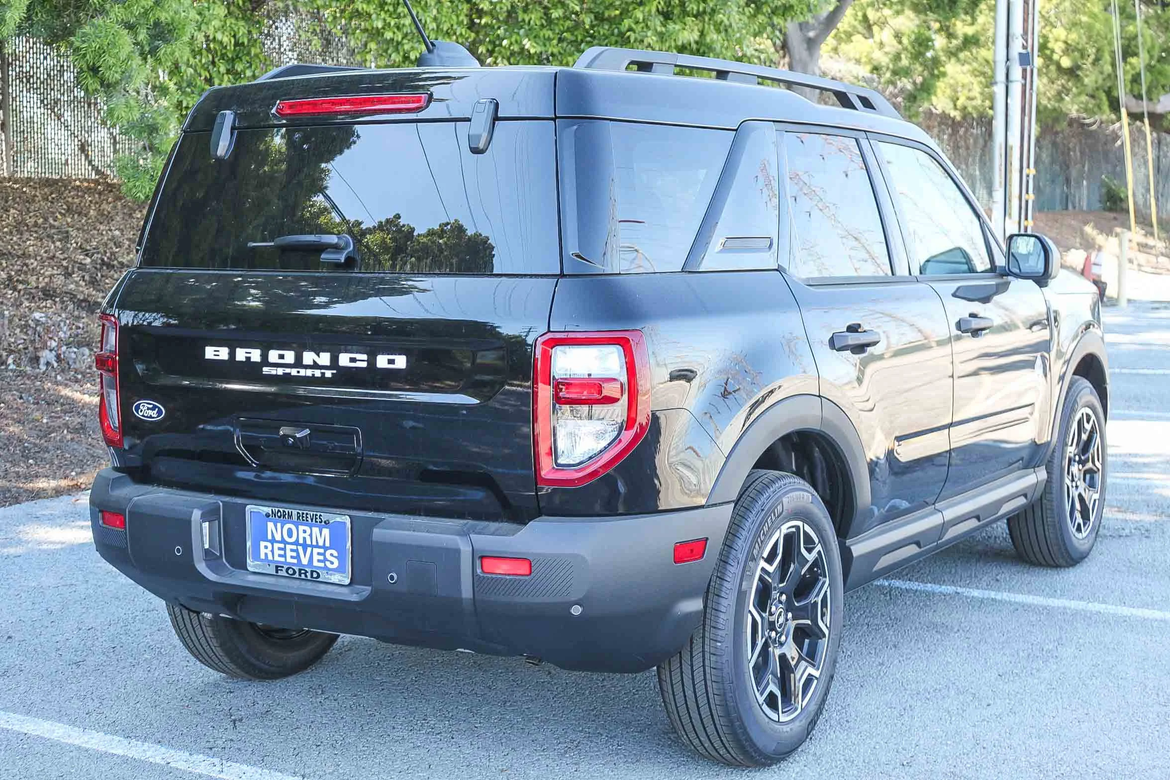 New 2026 Shadow Black Ford Outer Banks® image 6