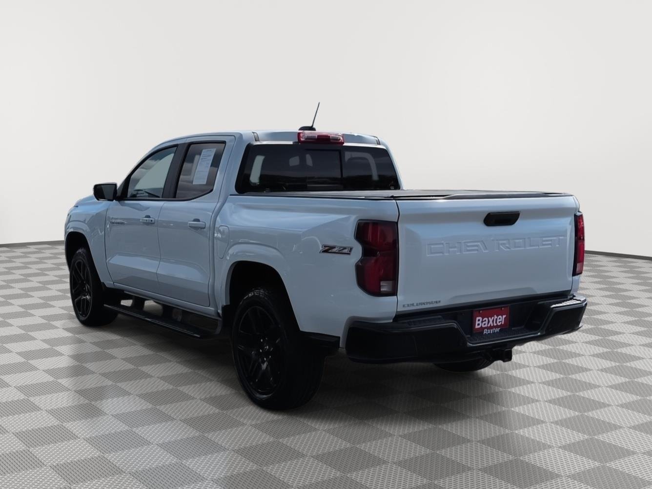 Used 2025 Summit White Chevrolet 4WD Z71 image 20
