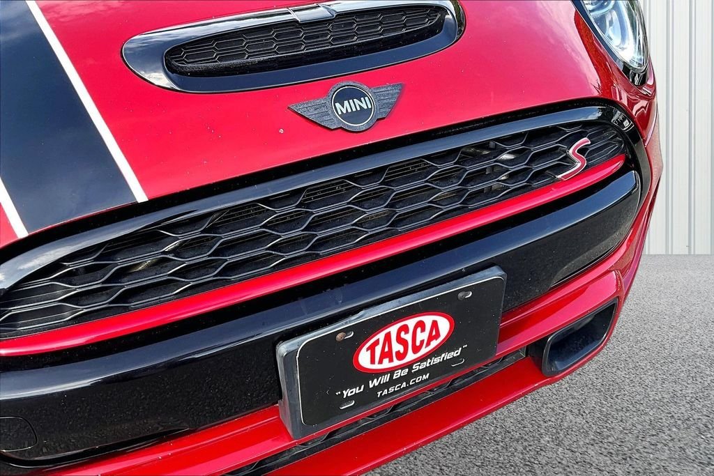 Used 2016 Red MINI Base image 29