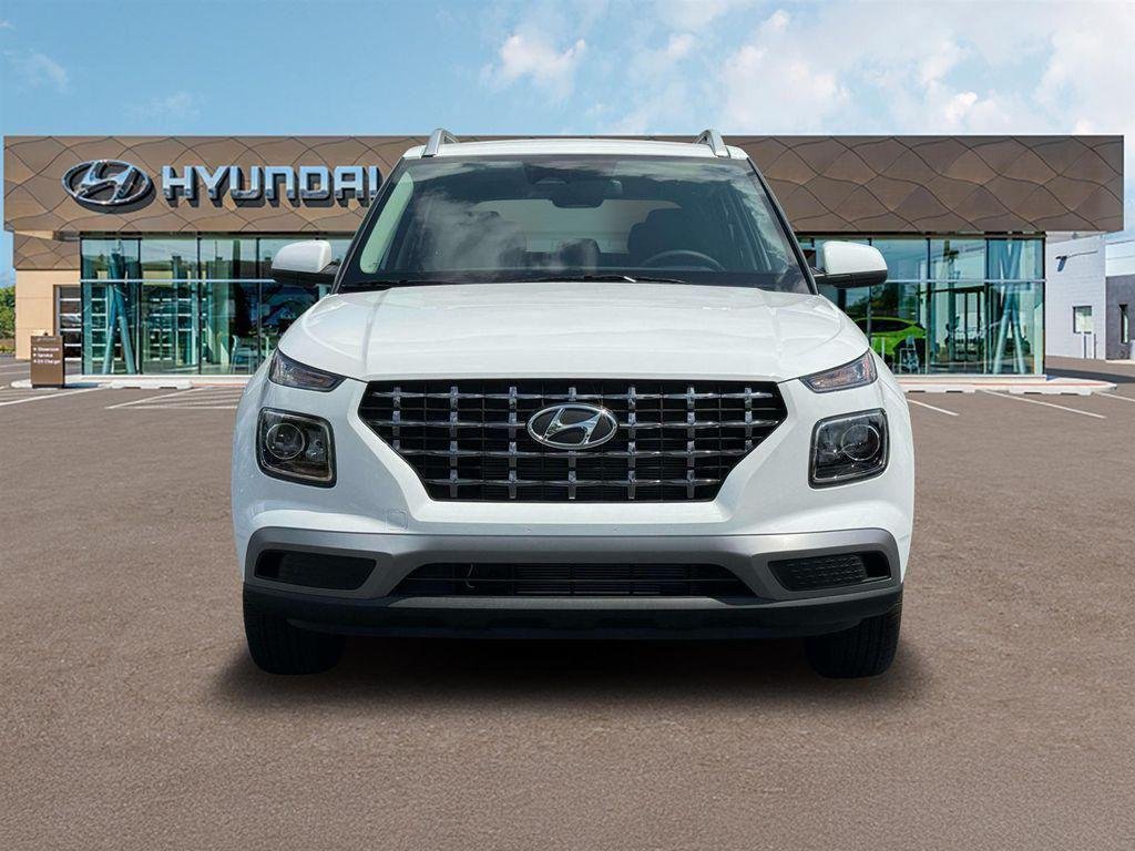 2025 Hyundai Venue SEL - Photo 13