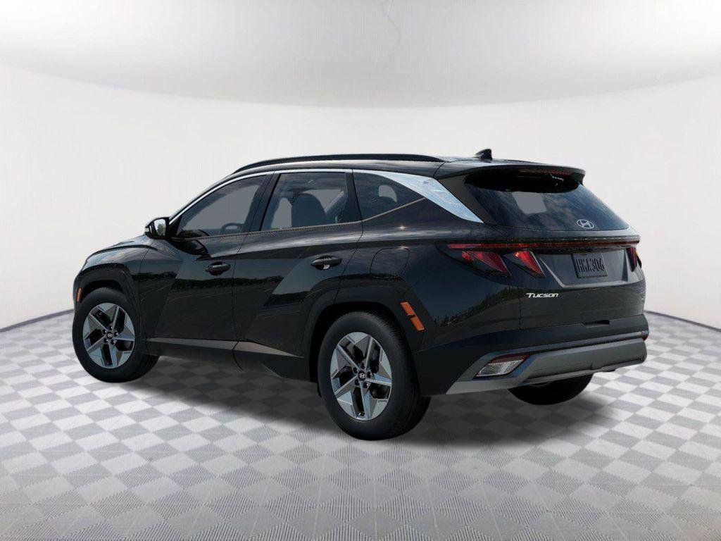 New 2026 Black Hyundai SEL FWD image 5