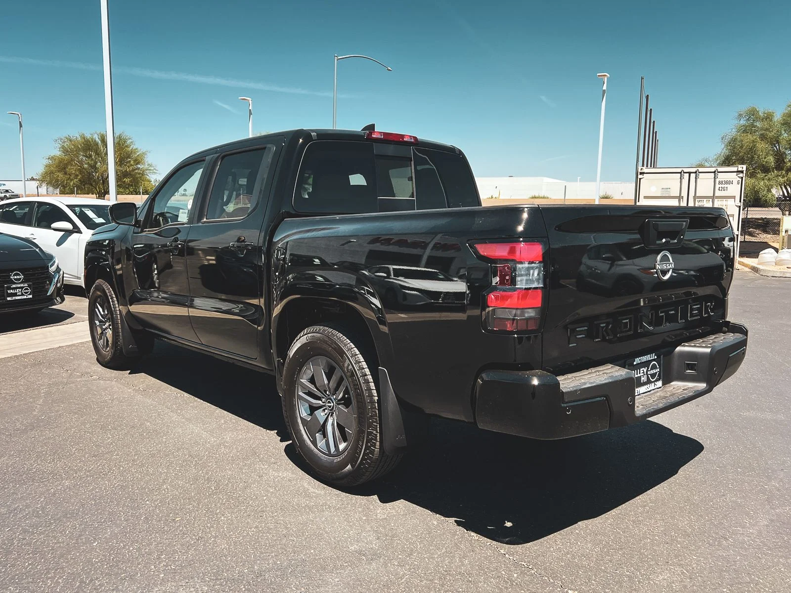 2025 Nissan Frontier SV - Photo 12