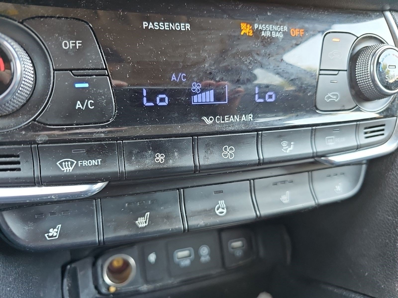 Used 2020 Calypso Red Hyundai Limited image 16