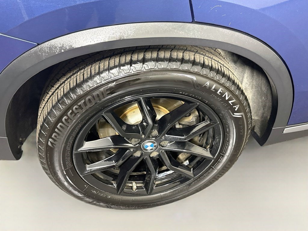 Used 2020 Phytonic Blue Metallic BMW sDrive40i image 29