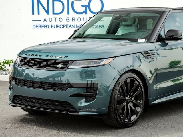 New 2026 Giola Green Land Rover Dynamic SE image 2
