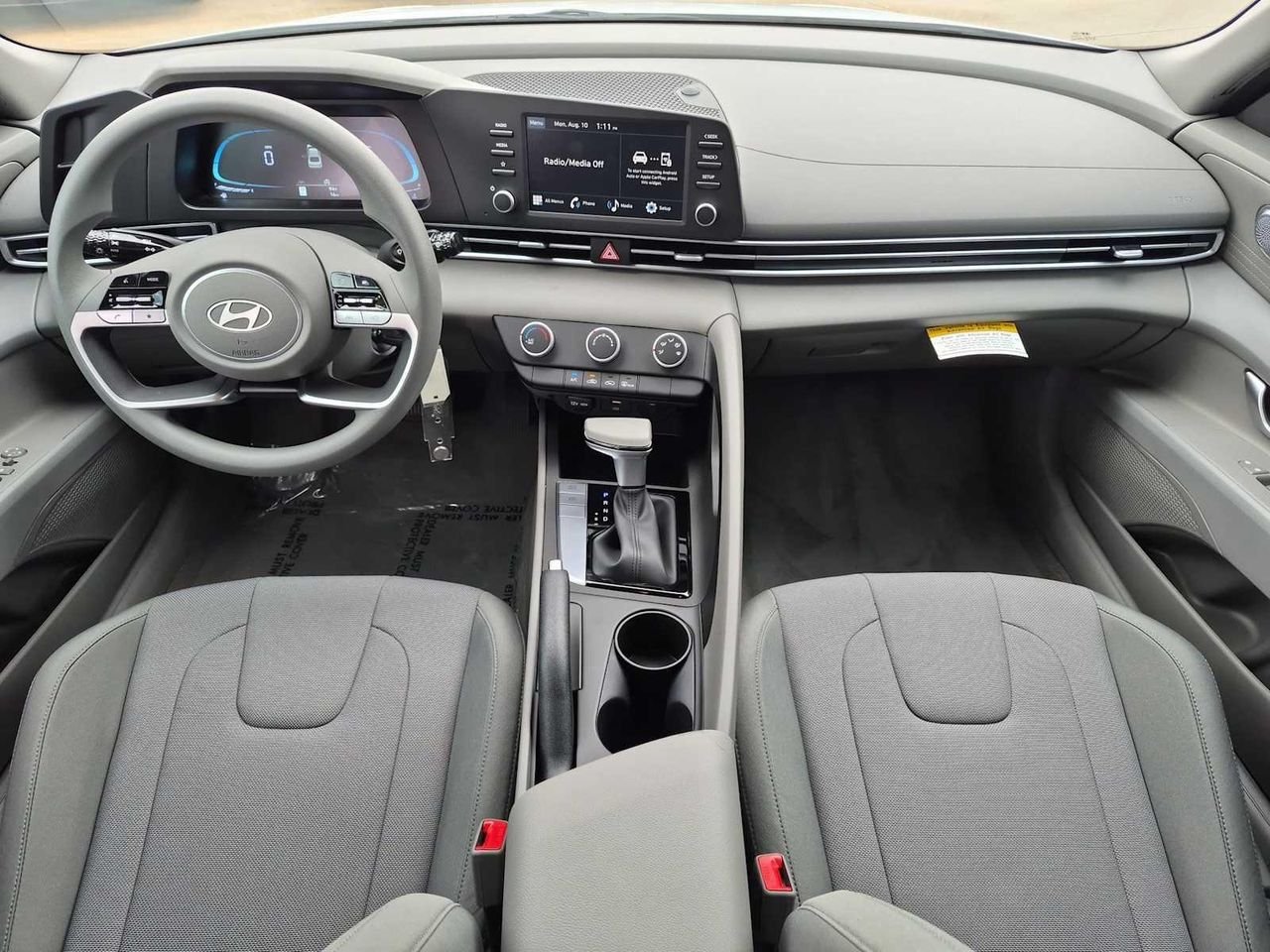 New 2026 Serenity White Hyundai SE image 15