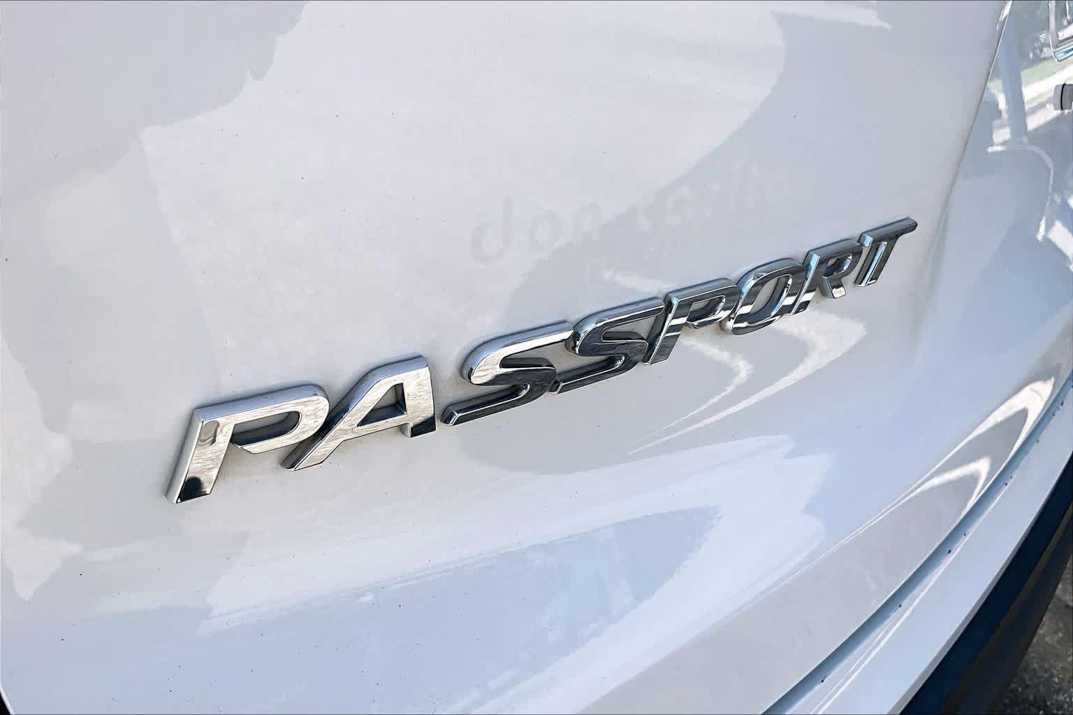 Used 2021 Platinum White Pearl Honda EX-L image 31