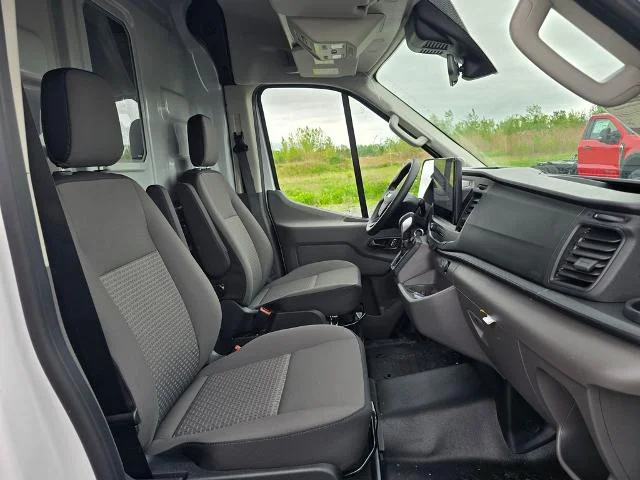 New 2026 Oxford White Ford Cargo Van image 40