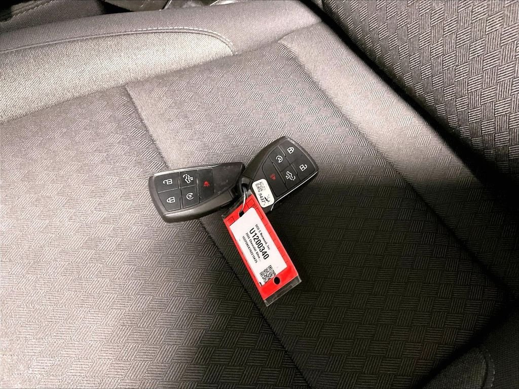 Used 2024 White Chevrolet LT image 29