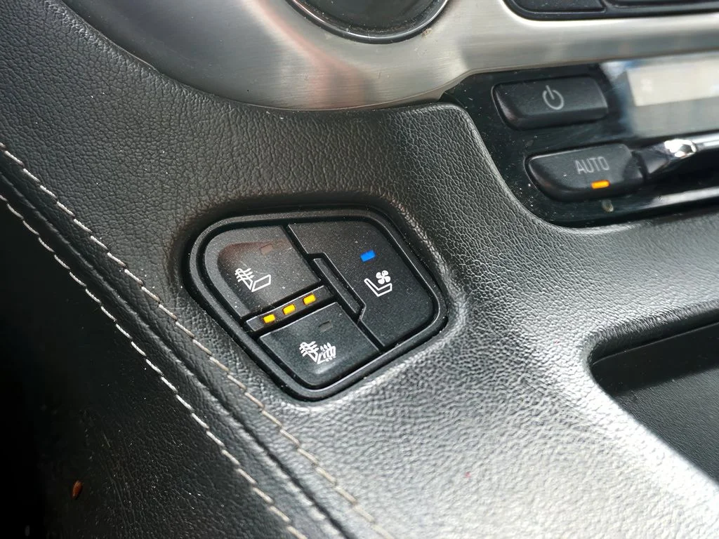 2020 GMC Yukon XL SLT - Photo 38